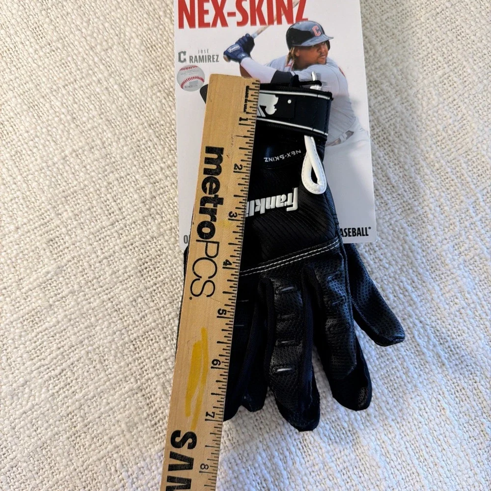 NWT FRANKLIN SPORTS YOUTH NEX-SKINZ BATTING GLOVES SIZE: YOUTH S - BLACK